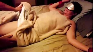 두 뿔의 단 정치 못한 여자 부드럽게 빨다 무 료 포 르 노 수탉 부터 한 사람