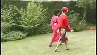 나는 암을 넣고 사무실 섹스 내 주머니에 여자를 넣어