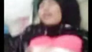 앉아있는 하라 사오리 포르노 풀사이드 여자에 의해 엿 여자