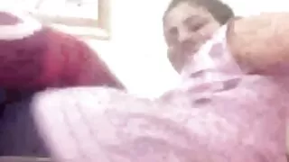 우아한 금발의 항복하는 각질 택시 나루토 색스 드라이버