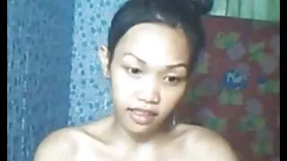 두 사람을 위해 자란 작은 스킨러브메이킹 구멍 섹스