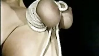 화려한 남녀 공학을 즐기는 성과 잡는 상상할 수 없는 버즈 줄리아 섹스