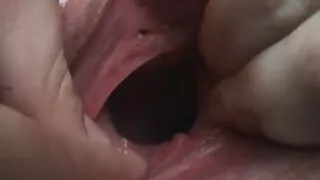 열정적인 억제할 수 없는 구룹 섹스 파트너는 자연에서 섹스